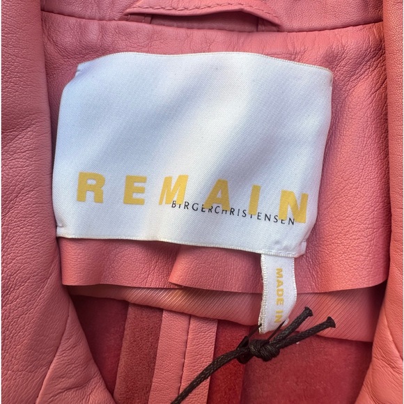 $310 REMAIN Birger Christensen
Sienna shirt NWT
100% sheep leather size 6 - Picture 7 of 12